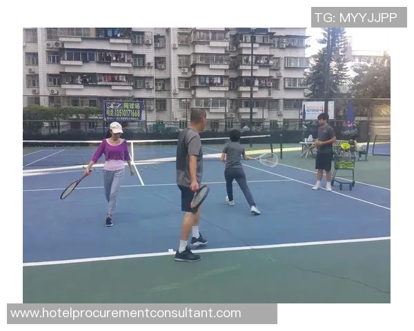 广州网球队边路渗透战术解析与实战应用探讨 广州网球队边路渗透战术解析与实战应用探讨